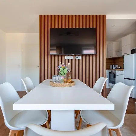 Fabulous 2 - 60 Qm - Contactless Check-in Apartment